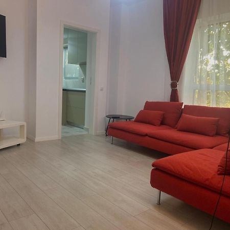 Residence Toscana#9 New Otopeni Exteriör bild